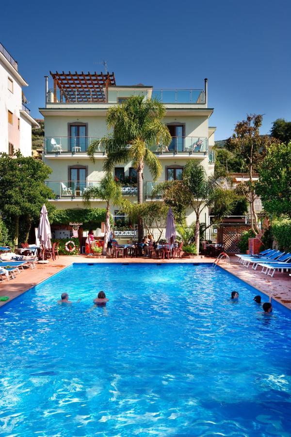 Sorrento Comfort Rooms Con Piscina Εξωτερικό φωτογραφία