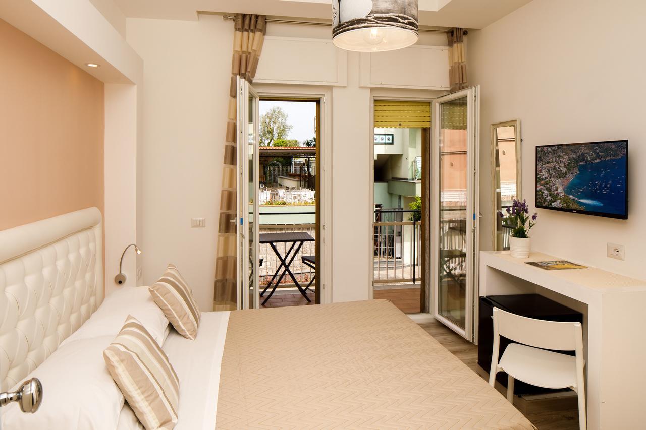 Sorrento Comfort Rooms Con Piscina Εξωτερικό φωτογραφία